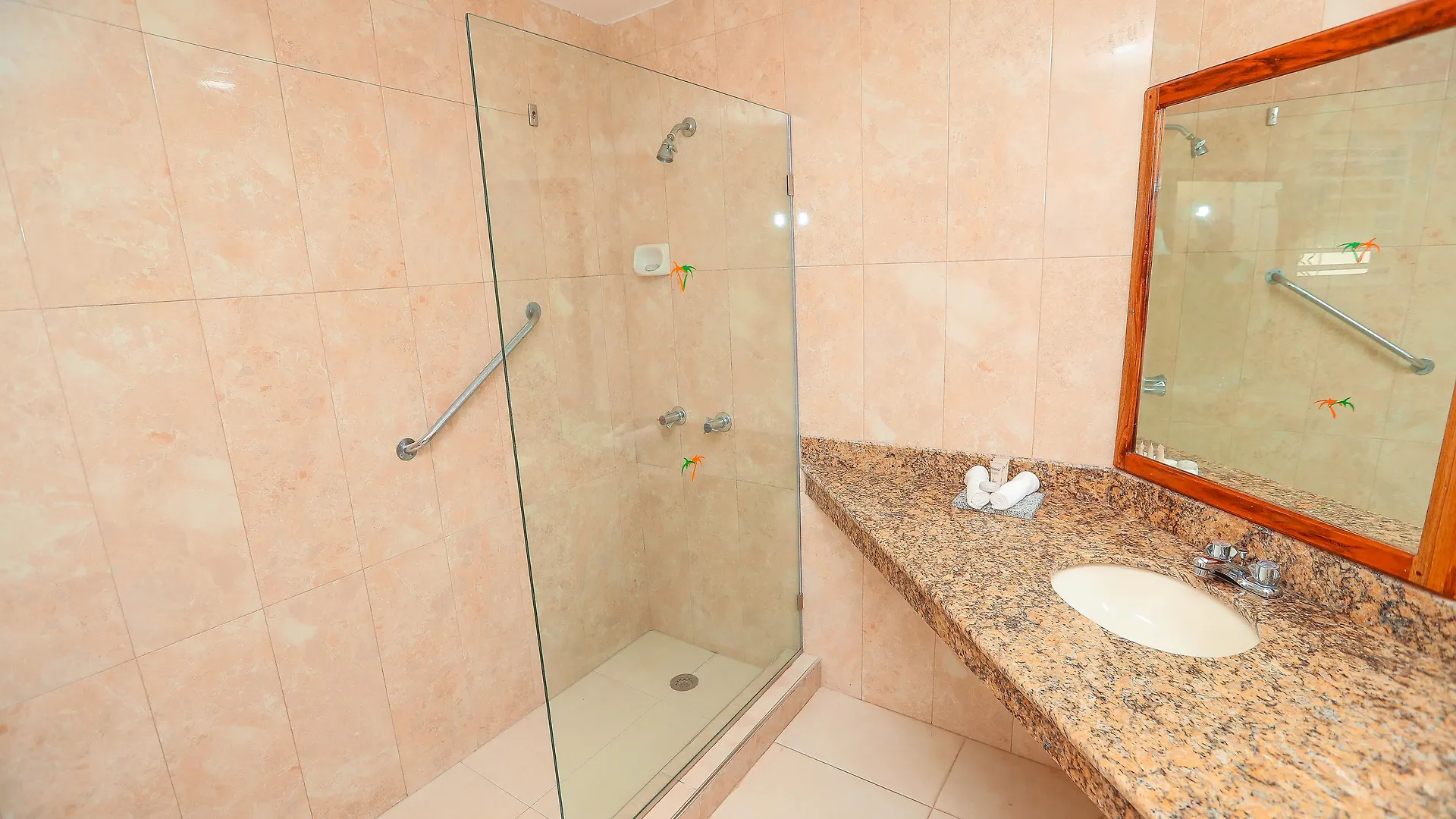 ***  Decameron Club Caribbean Runaway Bay, Ramada All-Inclusive Resort Jamaïque