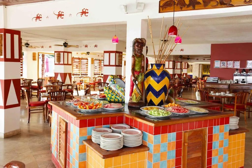 Decameron Club Caribbean Runaway Bay, Ramada All-Inclusive Resort Jamaïque