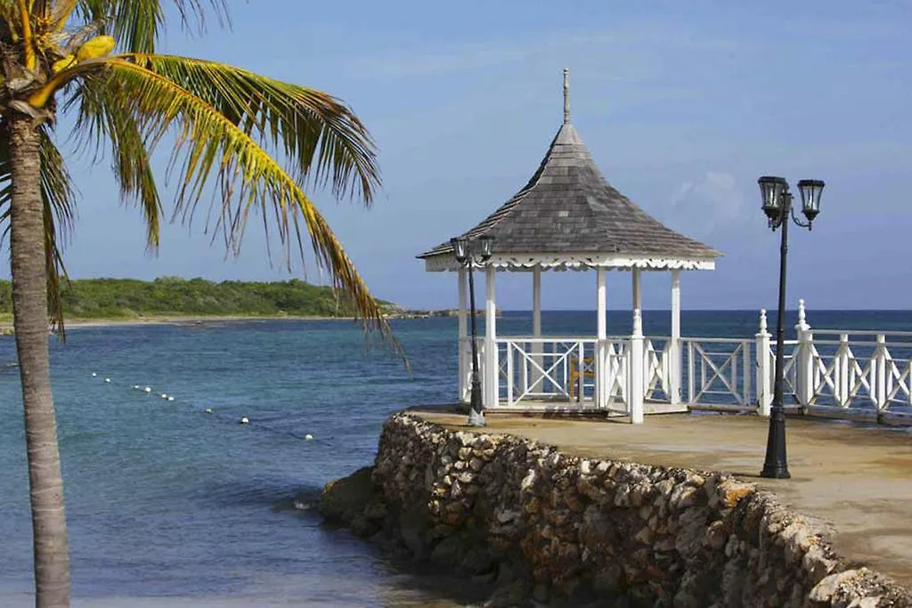Decameron Club Caribbean Runaway Bay, Ramada All-Inclusive Resort